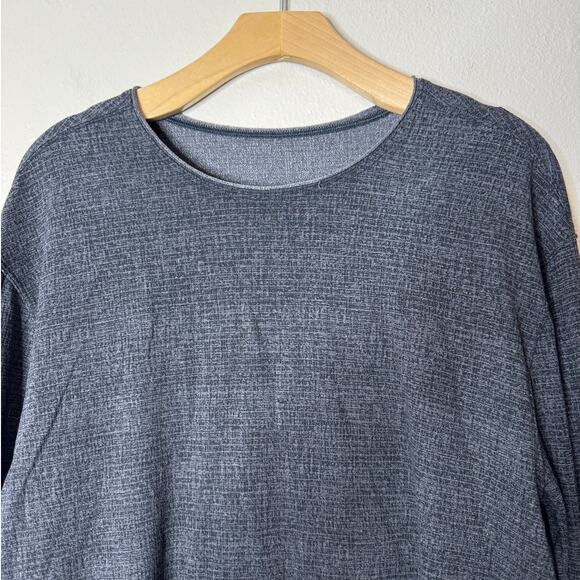Lululemon Men's X-Large Dark Gray Long Sleeve Crew Shirt Swiftly Stretch - Picture 2 of 7